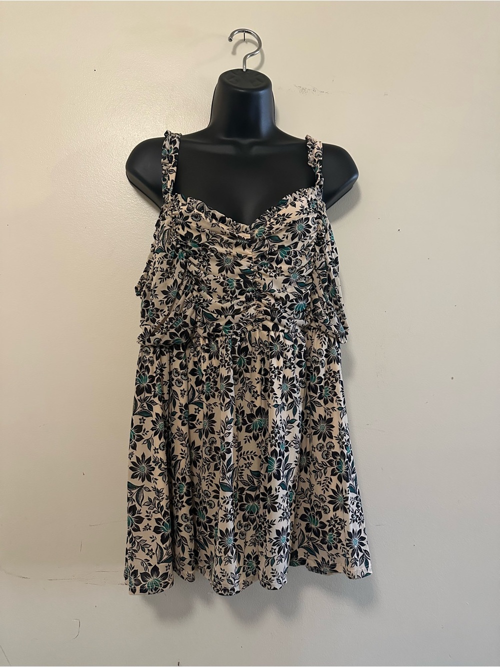 Torrid Size 1 Ruched Bust camisole in back and brown flower pattern